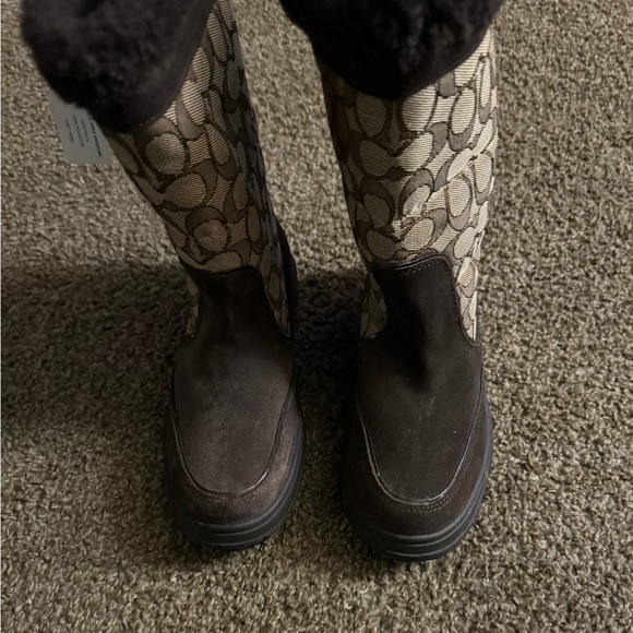 Coach boots size 7 1/2 women - Picture 1 of 3
